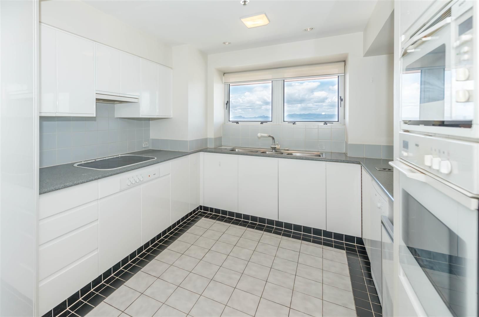 12 'Grand Mariner' Commodore Drive, SURFERS PARADISE QLD 4217, Surfers Paradise - Thumbnail 5