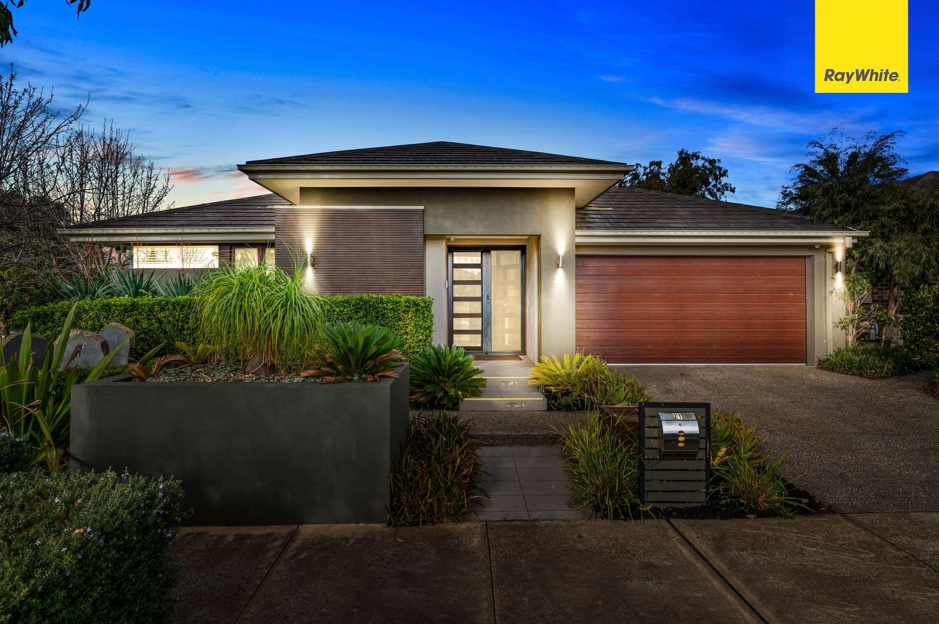 21 Castletown Boulevard, WEIR VIEWS VIC 3338, Weir Views - Thumbnail 2