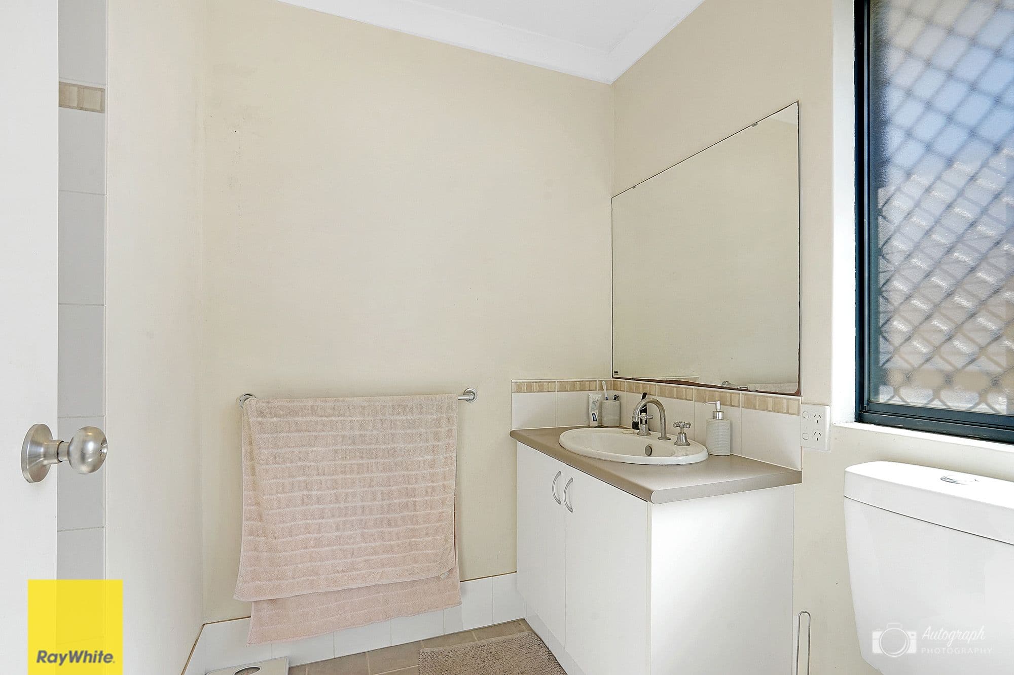 10 Saffron Way, Landsdale WA 6065, Landsdale - Thumbnail 6