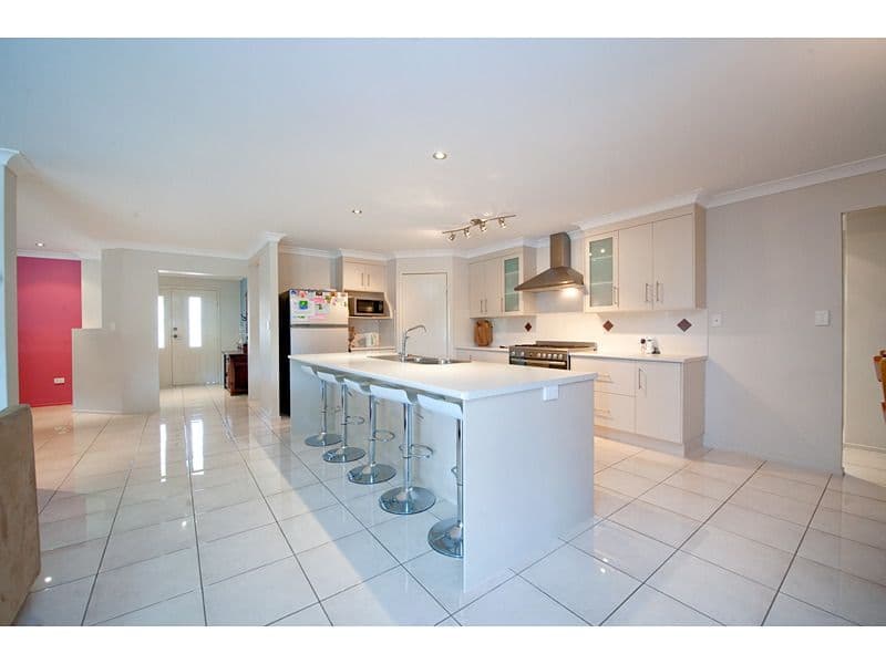 2 Osprey Court, PARKHURST QLD 4702, Parkhurst - Thumbnail 8