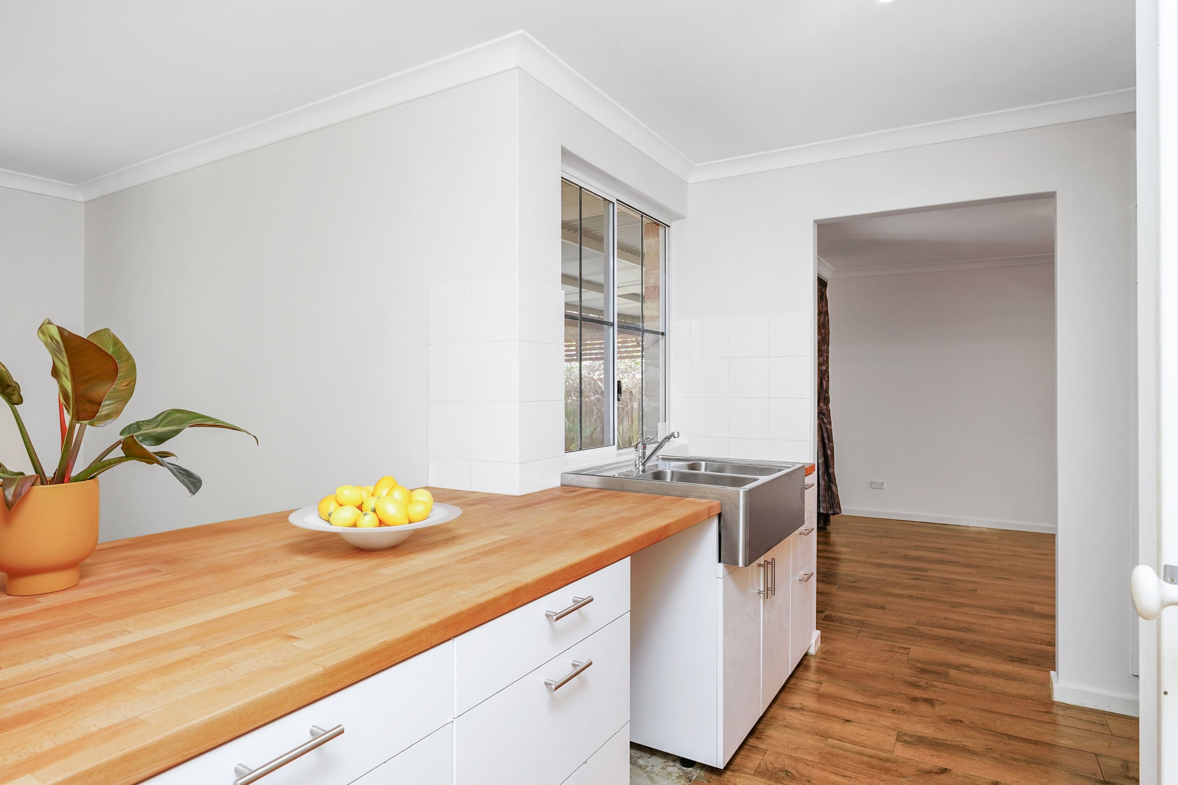 1 Cowan Street, Alfred Cove WA 6154, Alfred Cove - Thumbnail 5