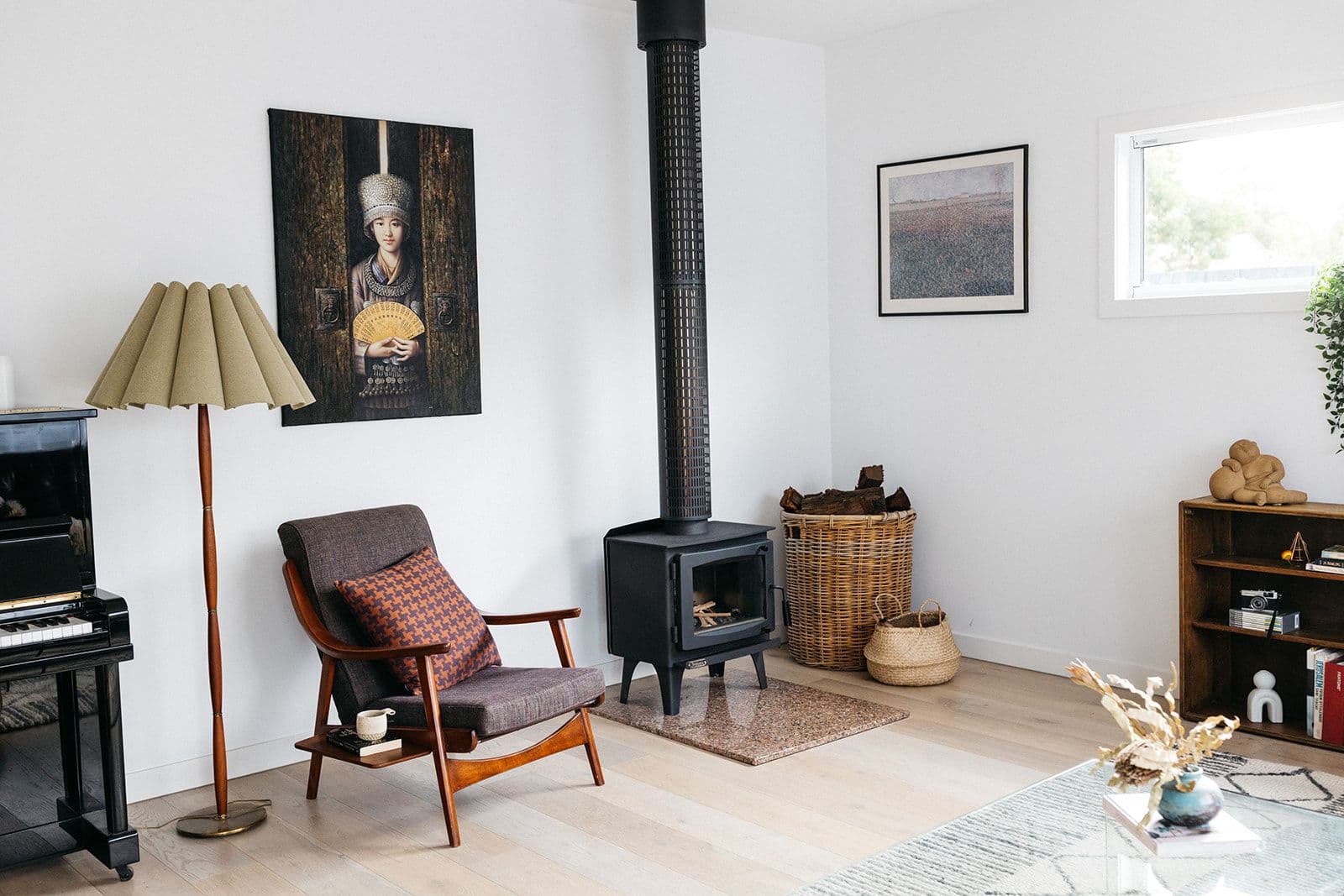 43 High Street, Woodend VIC 3442, Woodend - Thumbnail 2