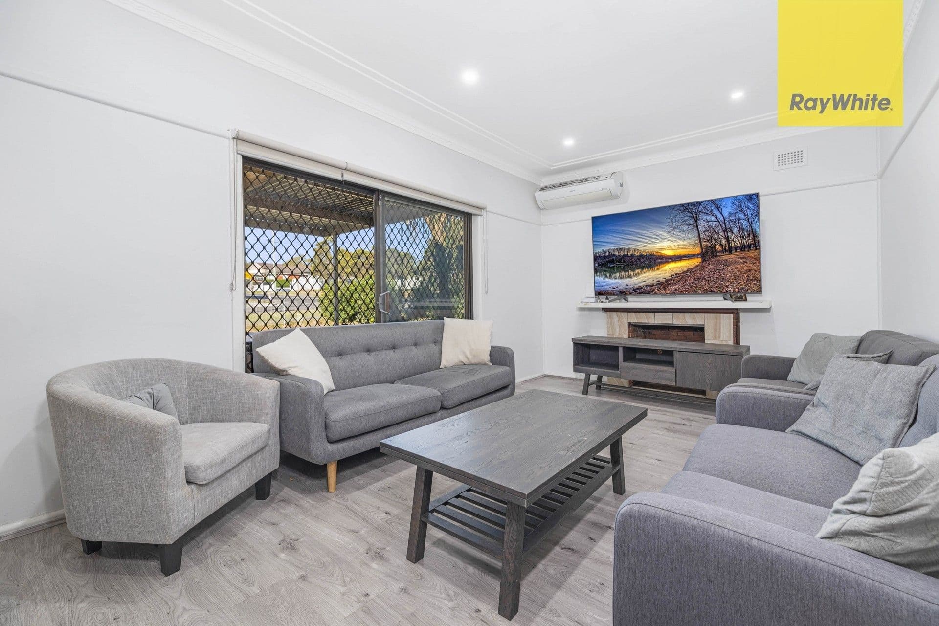 318 Excelsior Street, Guildford NSW 2161, Guildford - Thumbnail 2
