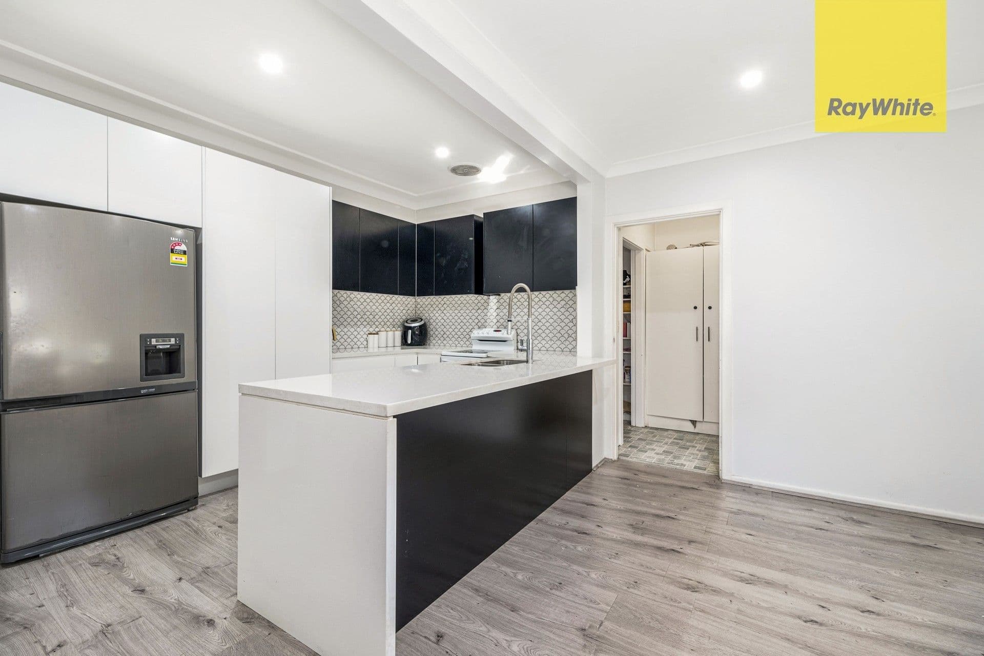 318 Excelsior Street, Guildford NSW 2161, Guildford - Thumbnail 3