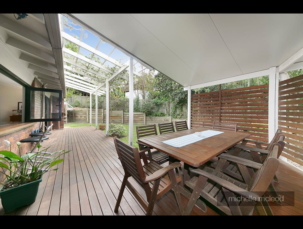 27 Burrumbuck Street, Chapel Hill QLD 4069, Chapel Hill - Thumbnail 3