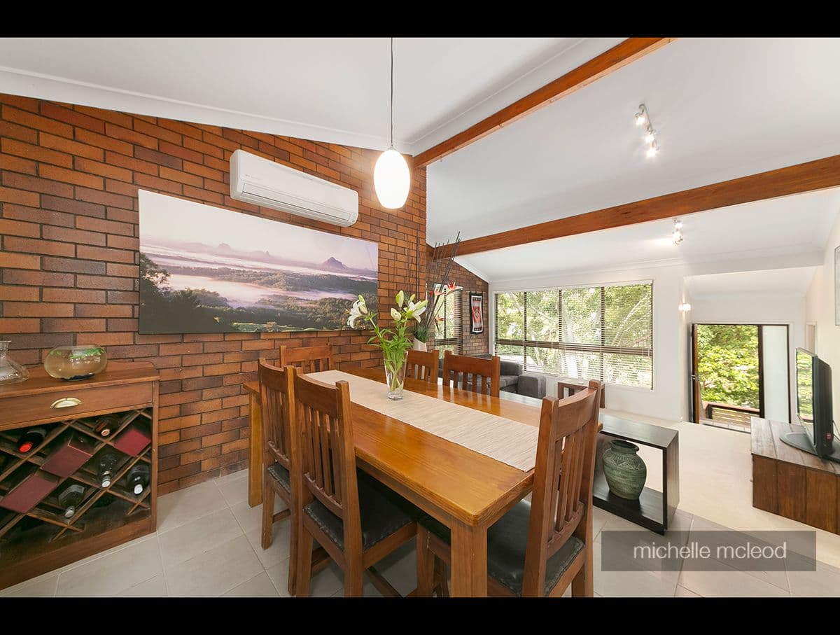 27 Burrumbuck Street, Chapel Hill QLD 4069, Chapel Hill - Thumbnail 7
