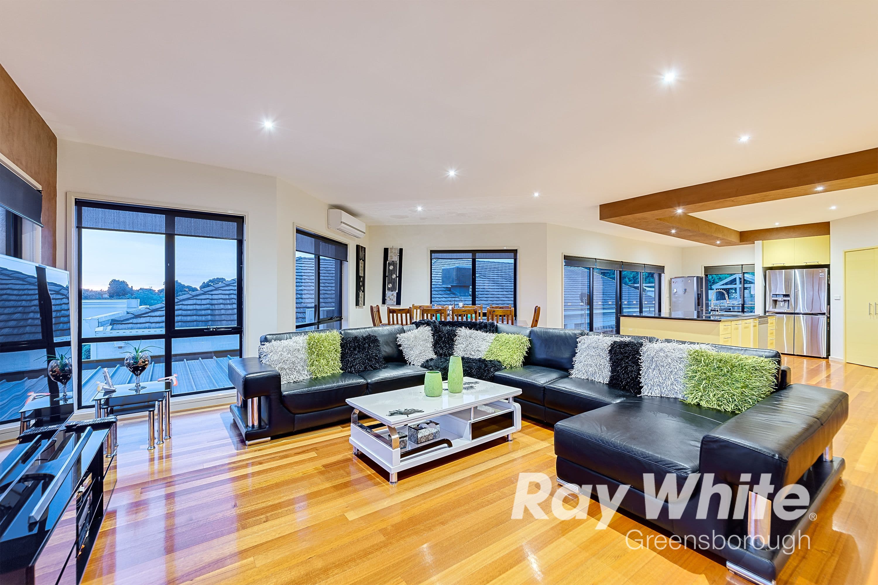 29 Viewgrand Way, Greensborough VIC 3088, Greensborough - Thumbnail 7