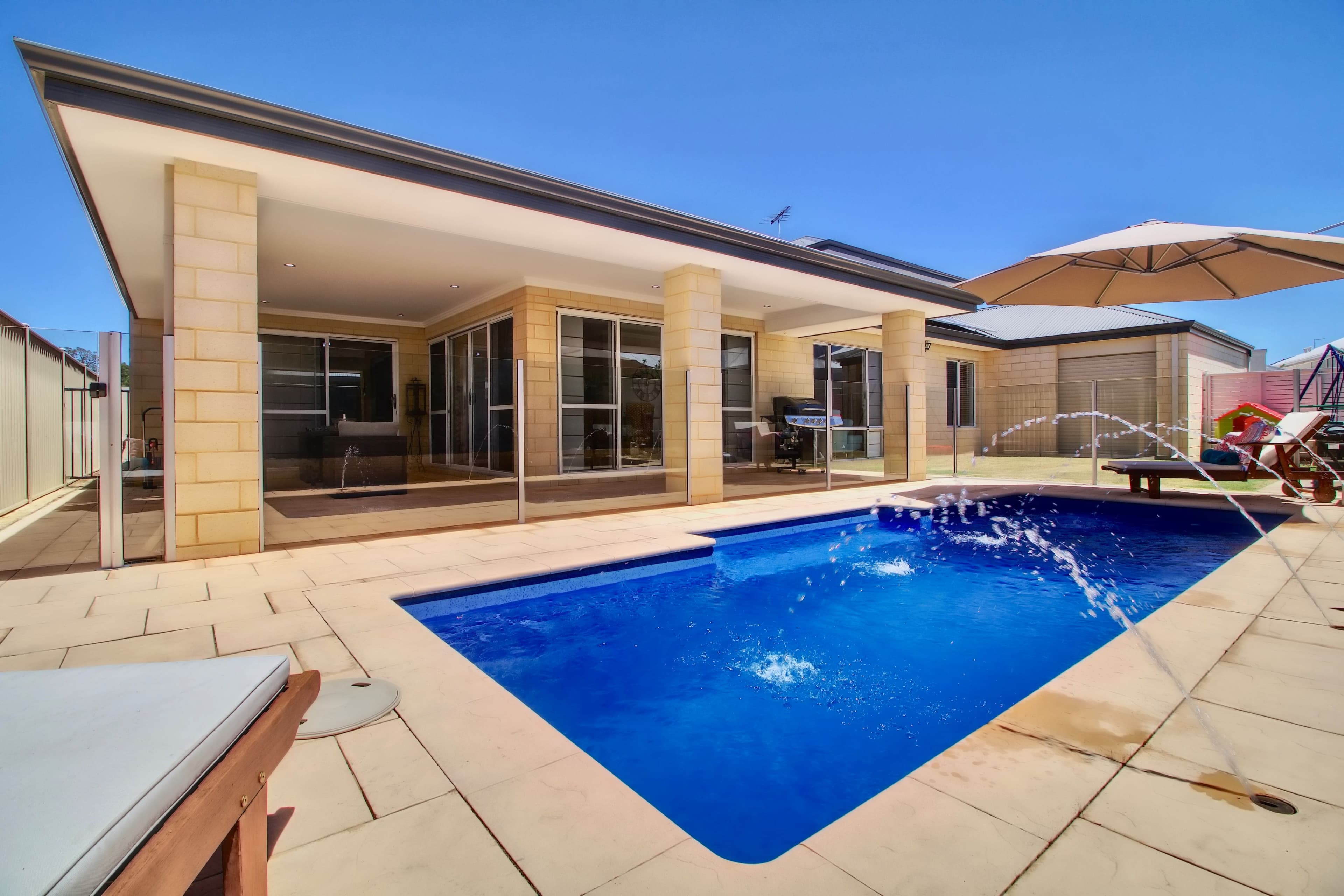 4 Carrow Bend, Baldivis WA 6171, Baldivis - Thumbnail 4
