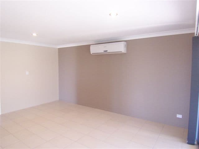 143  Main Street, WESTBROOK QLD 4350, Westbrook - Thumbnail 4