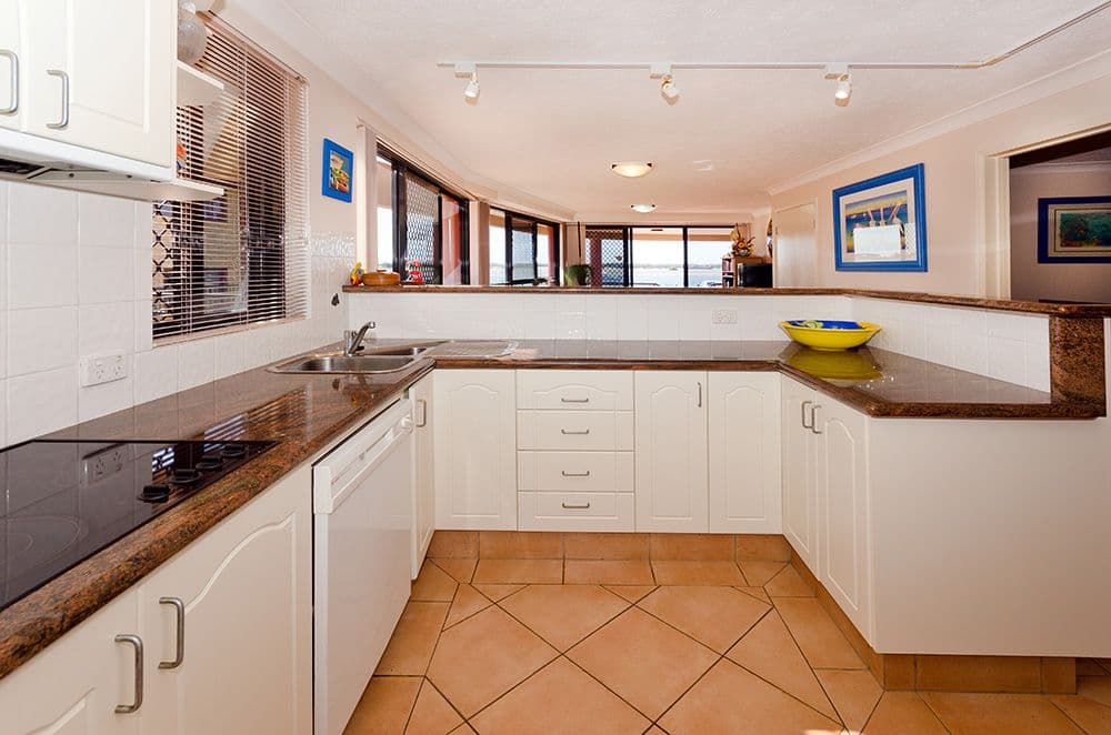 274 Marine Parade, Labrador QLD 4215, Labrador - Thumbnail 6
