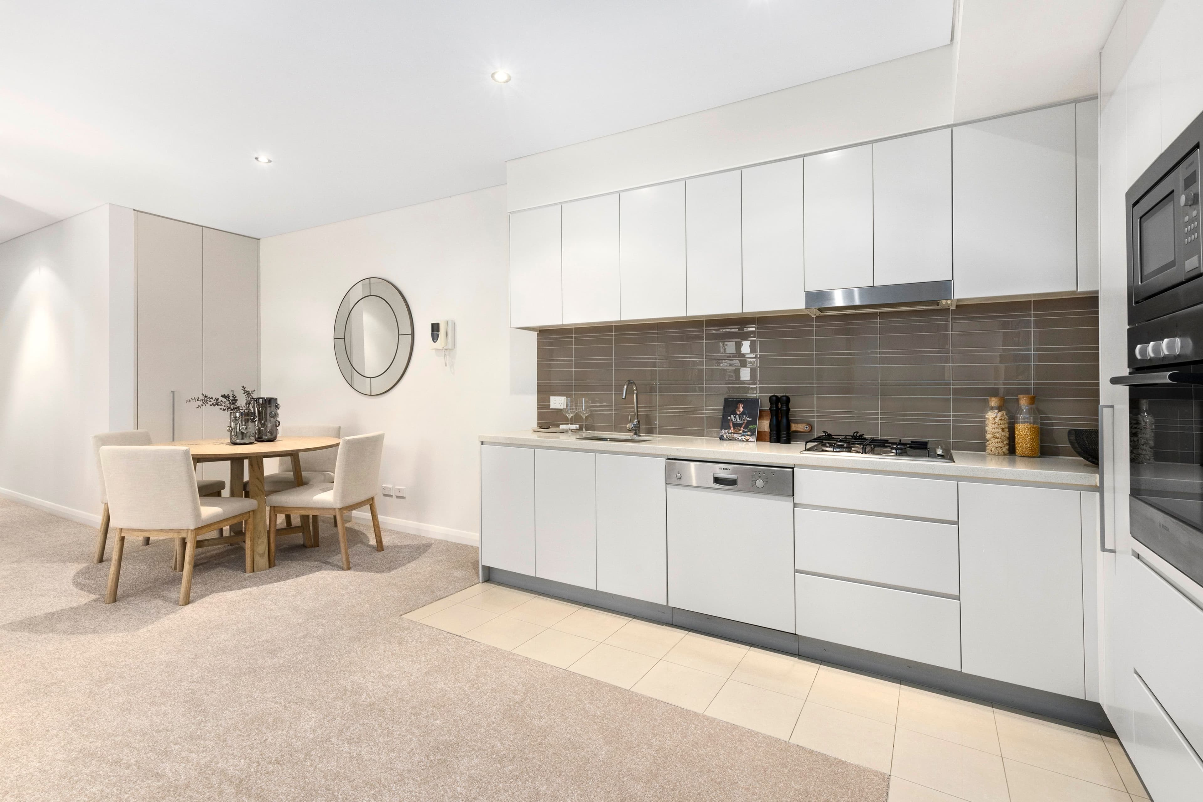 9 BARLEY CRESCENT, Clyde North - Thumbnail 4