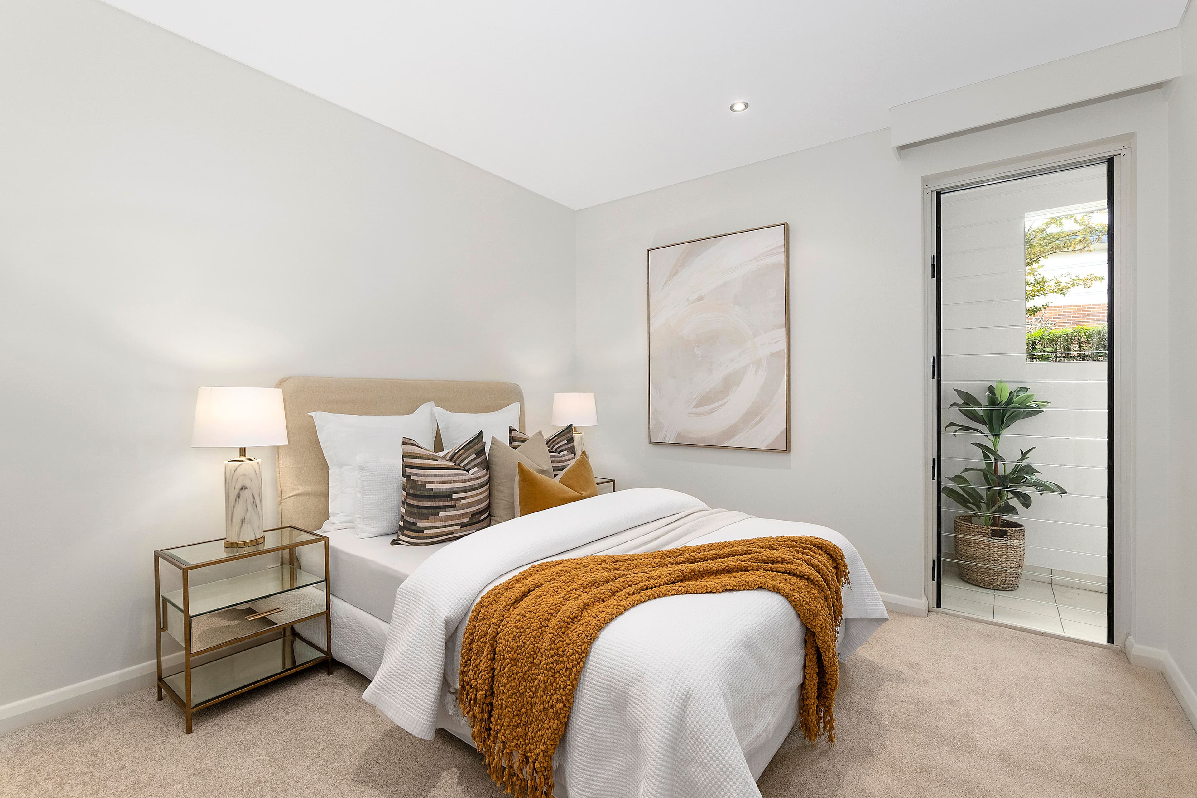 9 BARLEY CRESCENT, Clyde North - Thumbnail 5