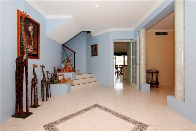 5 Frampton Crescent, CANNING VALE WA 6155, Canning Vale - Thumbnail 5