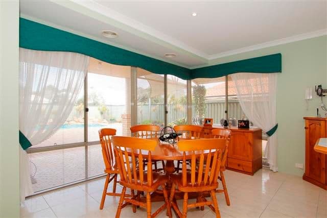 5 Frampton Crescent, CANNING VALE WA 6155, Canning Vale - Thumbnail 8