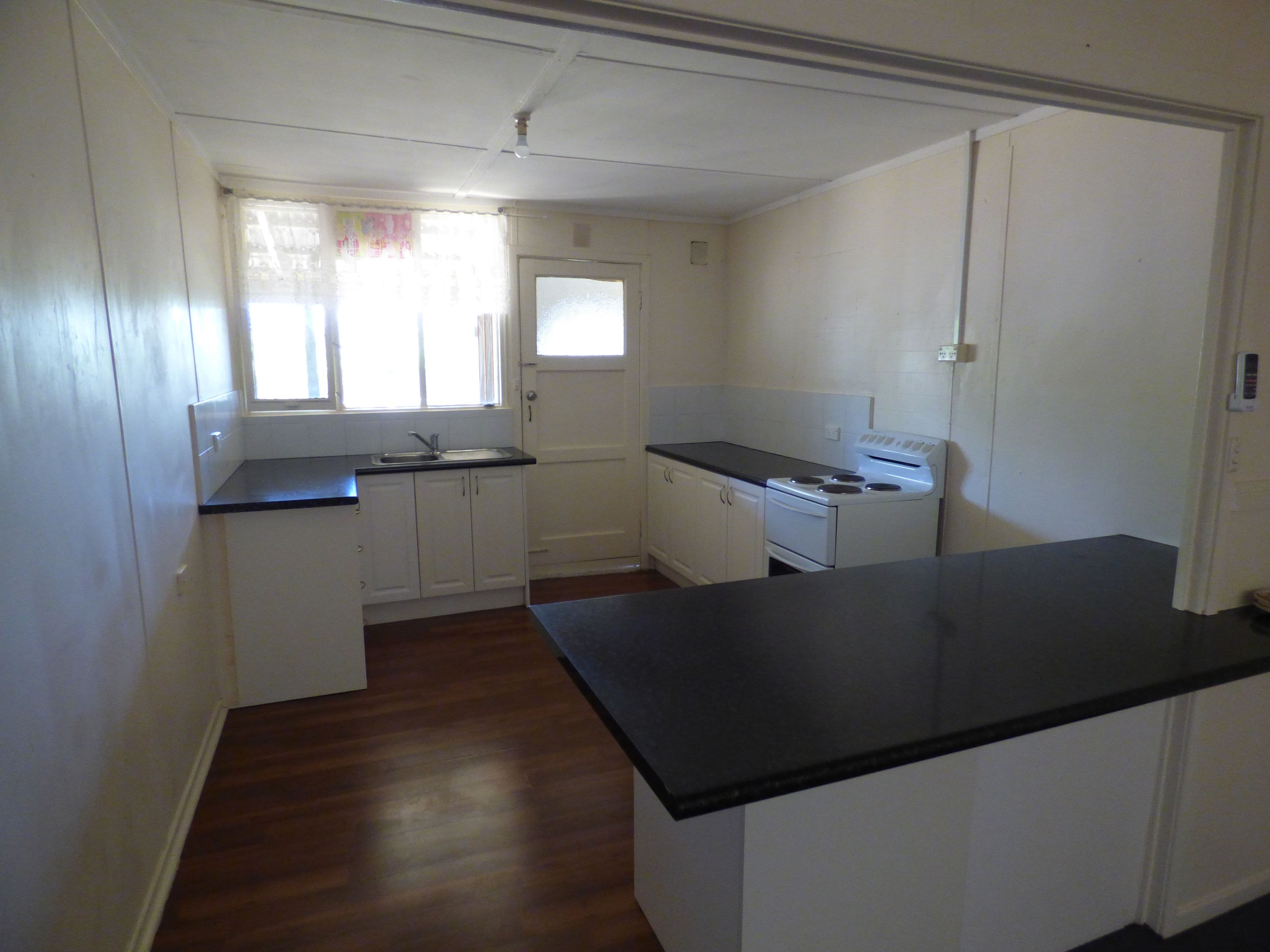 14 Farnell Street, Forbes - Thumbnail 2