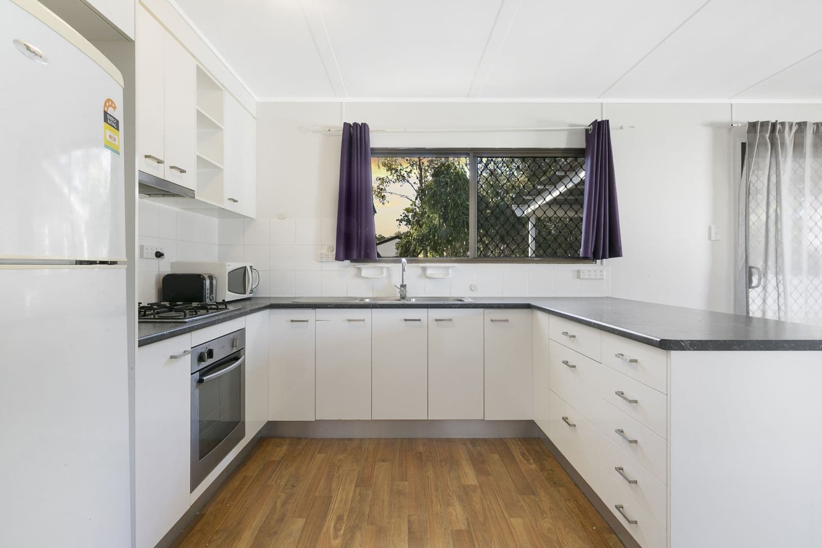 25 Karen Street, Jacobs Well QLD 4208, Jacobs Well - Thumbnail 5