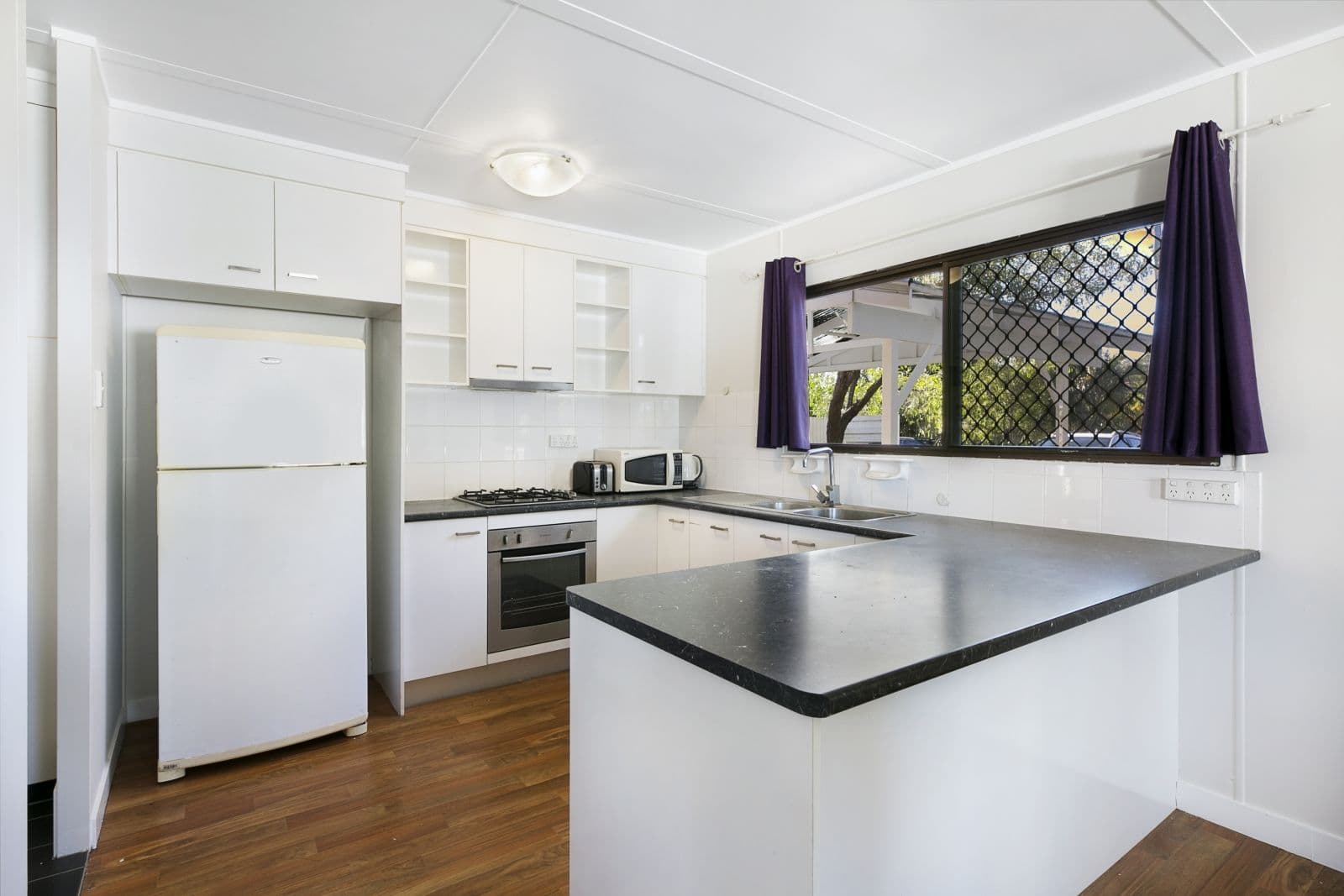 25 Karen Street, Jacobs Well QLD 4208, Jacobs Well - Thumbnail 6