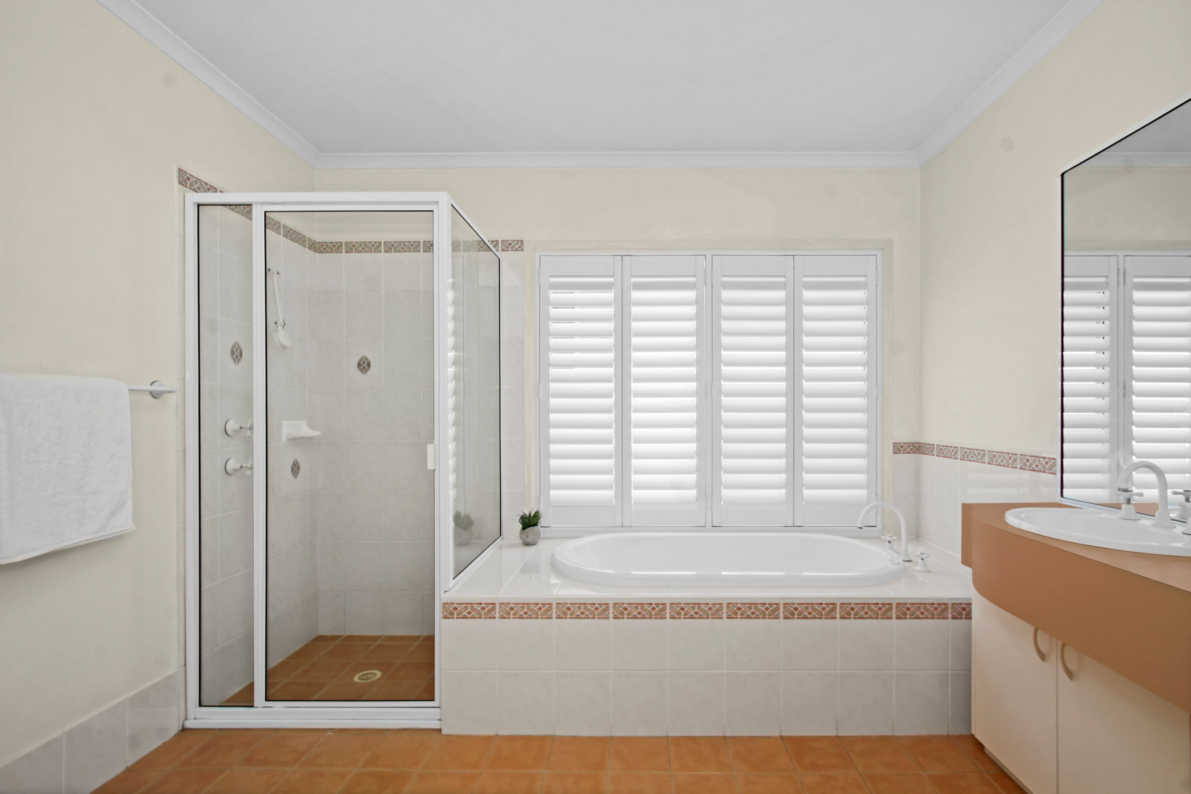 16 Anjou Circuit, Cecil Hills NSW 2171, Cecil Hills - Thumbnail 6