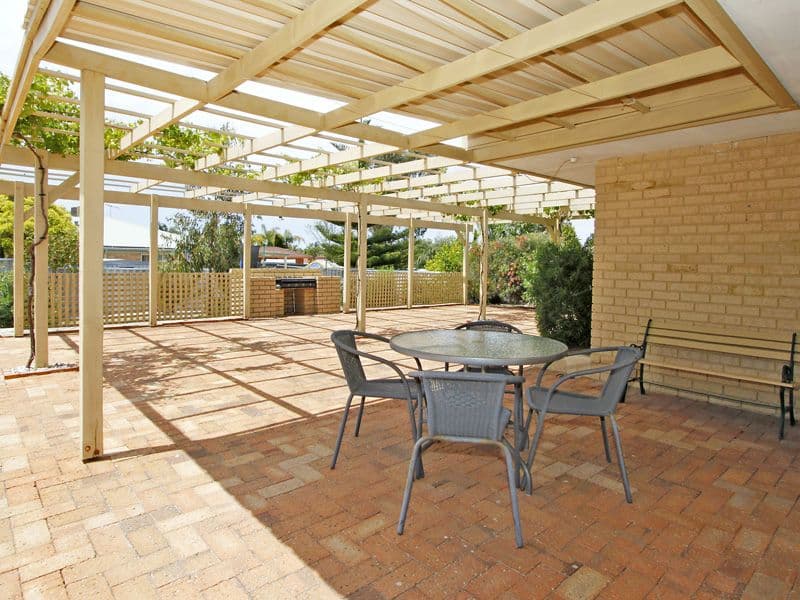 14 Osprey Circle, BALLAJURA WA 6066, Ballajura - Thumbnail 2