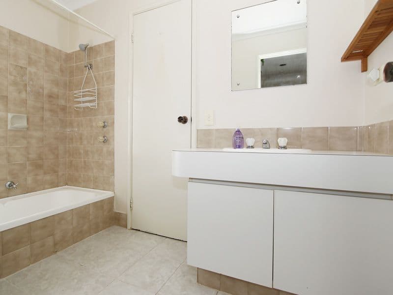 14 Osprey Circle, BALLAJURA WA 6066, Ballajura - Thumbnail 7