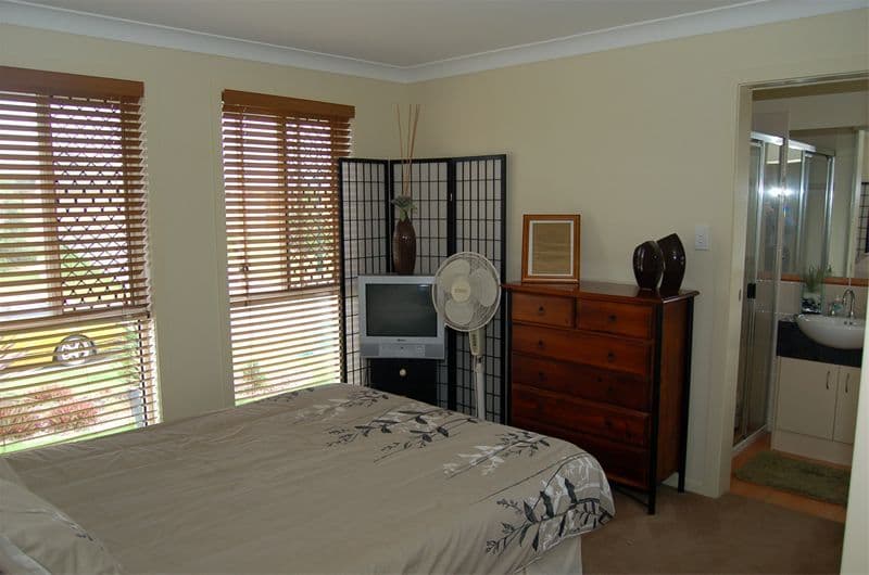 78   Lake Manchester Street, LOGAN RESERVE QLD 4133, Logan Reserve - Thumbnail 6