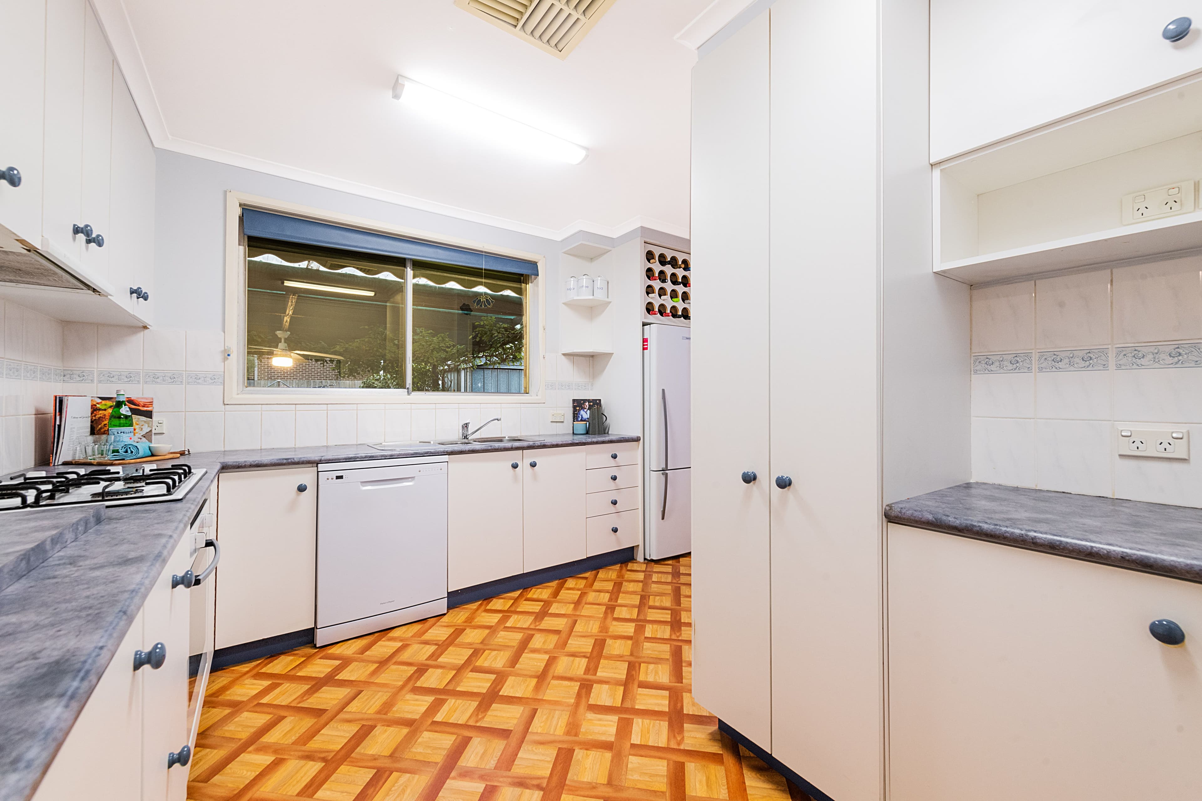 184 Brandon Park Drive, Wheelers Hill VIC 3150, Wheelers Hill - Thumbnail 5