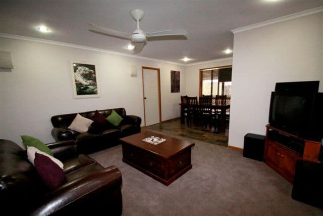 10 Smart Drive, DARLING HEIGHTS QLD 4350, Darling Heights - Thumbnail 2