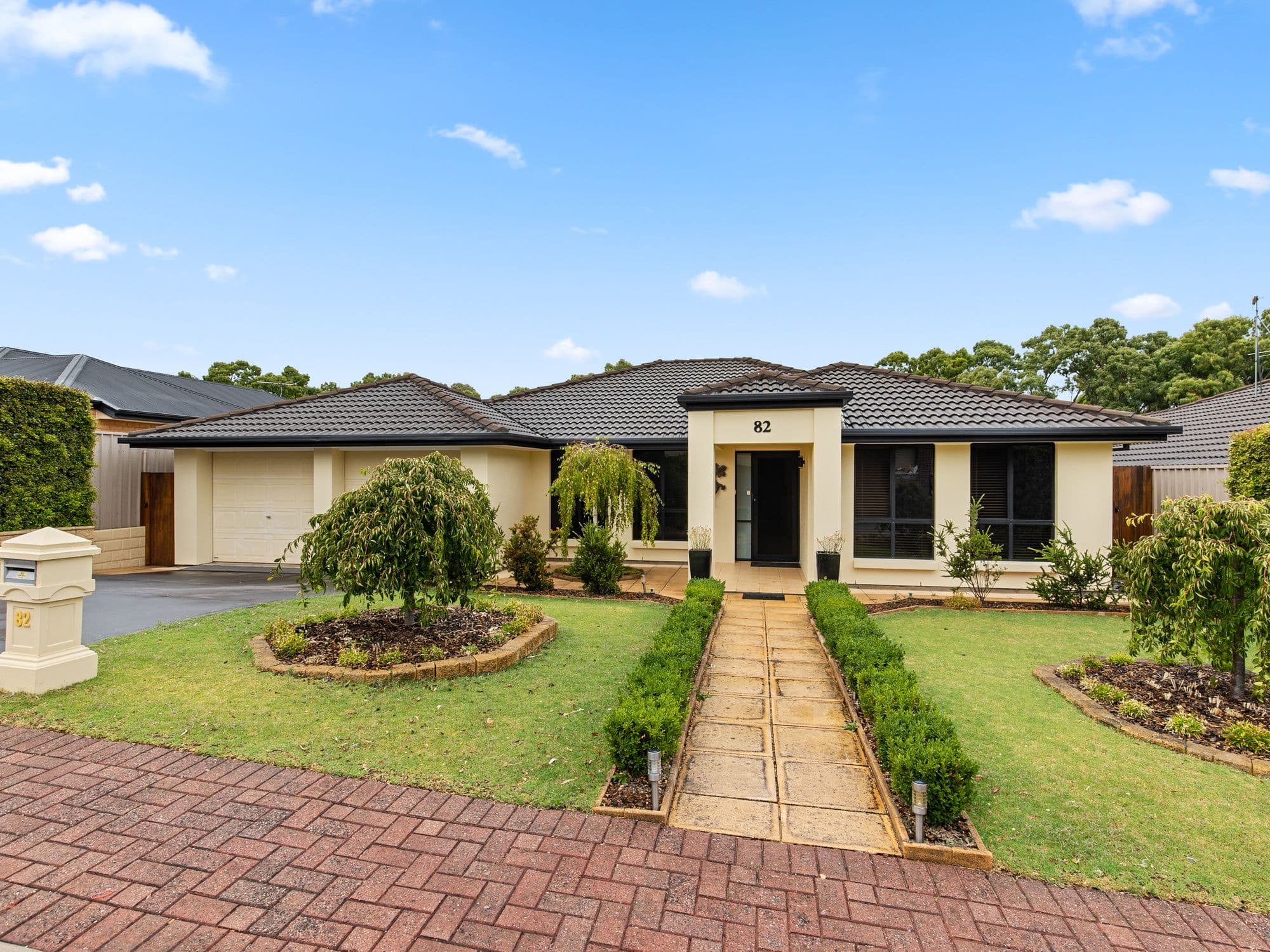 84 Hazelton Street, Riverhills QLD 4074, Riverhills - Image 1