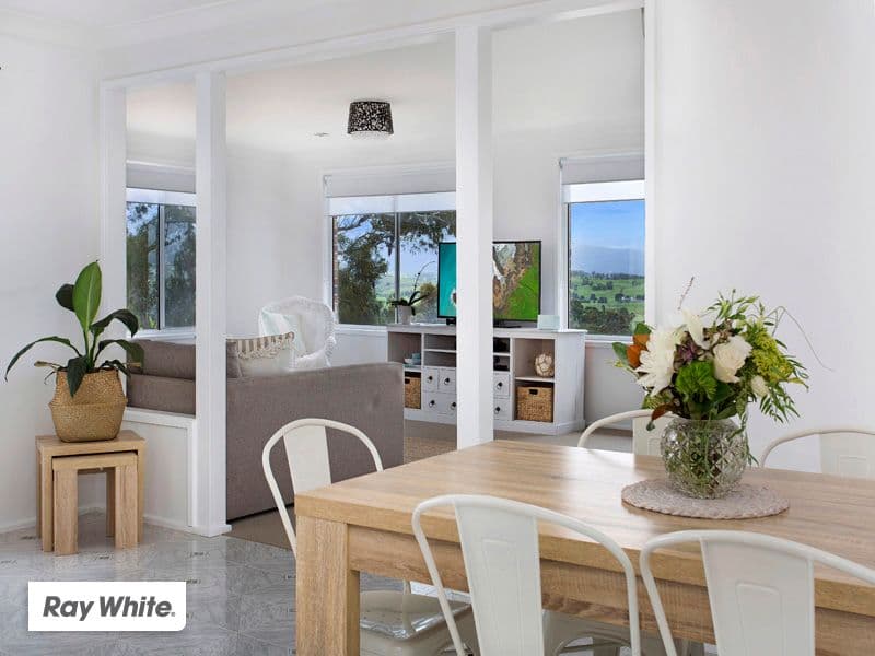 7 Scenic Crescent, Albion Park - Thumbnail 4