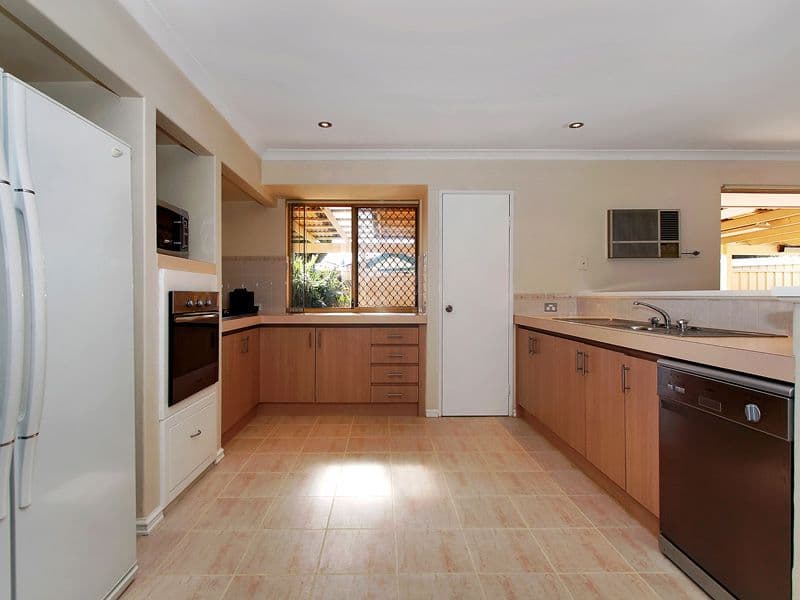93 Seminole Gardens, SEVILLE GROVE WA 6112, Seville Grove - Thumbnail 6