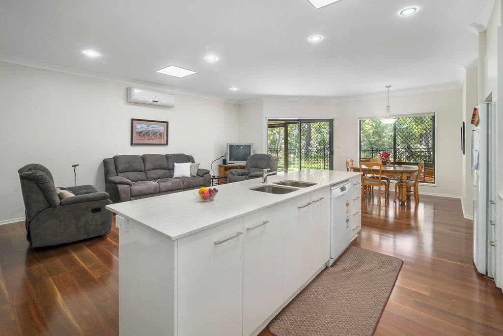 9 Thorley Court, Middle Ridge QLD 4350, Middle Ridge - Thumbnail 3