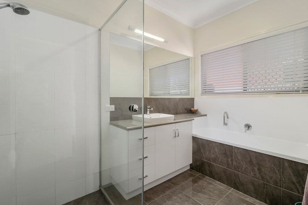 9 Thorley Court, Middle Ridge QLD 4350, Middle Ridge - Thumbnail 6