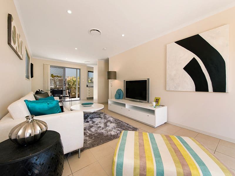 15 Sinclair Street, MOOROOKA QLD 4105, Moorooka - Image 1