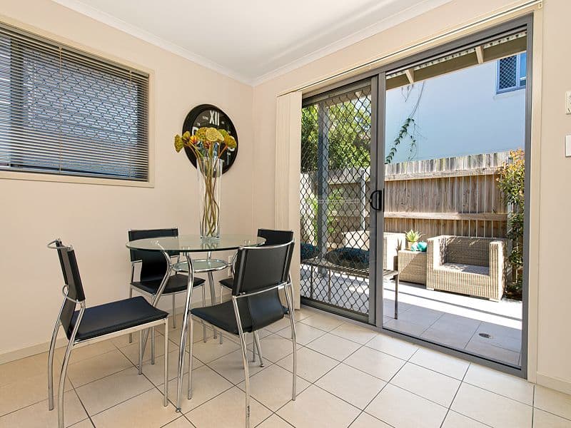 15 Sinclair Street, MOOROOKA QLD 4105, Moorooka - Thumbnail 7