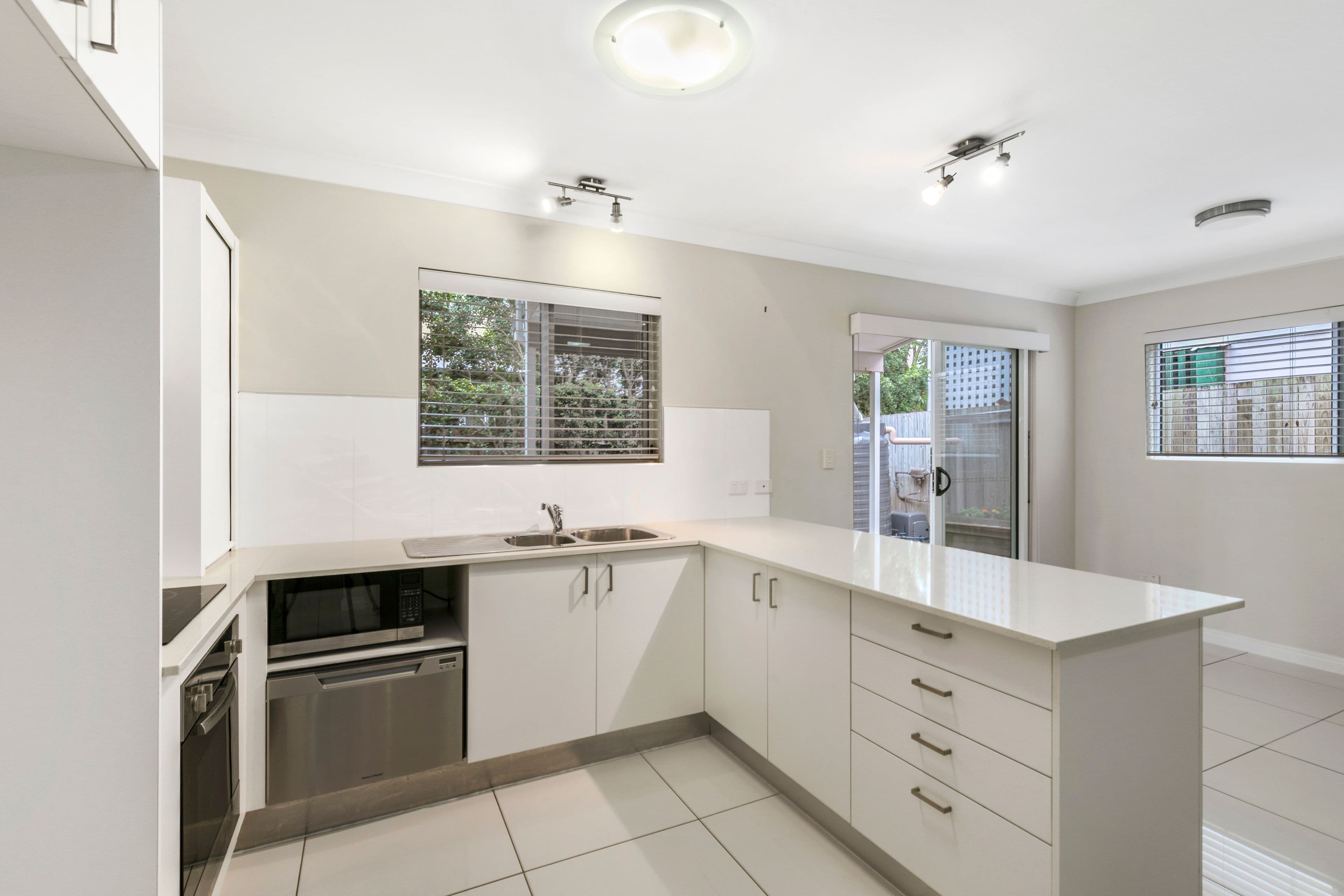 71 Junction Terrace, Annerley QLD 4103, Annerley - Thumbnail 2