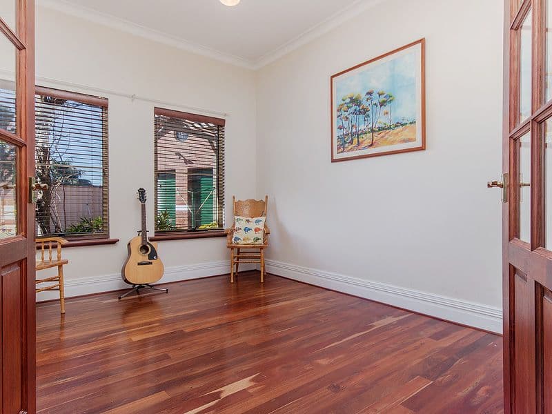 16 Cumberland Way, Waikiki WA 6169, Waikiki - Thumbnail 4