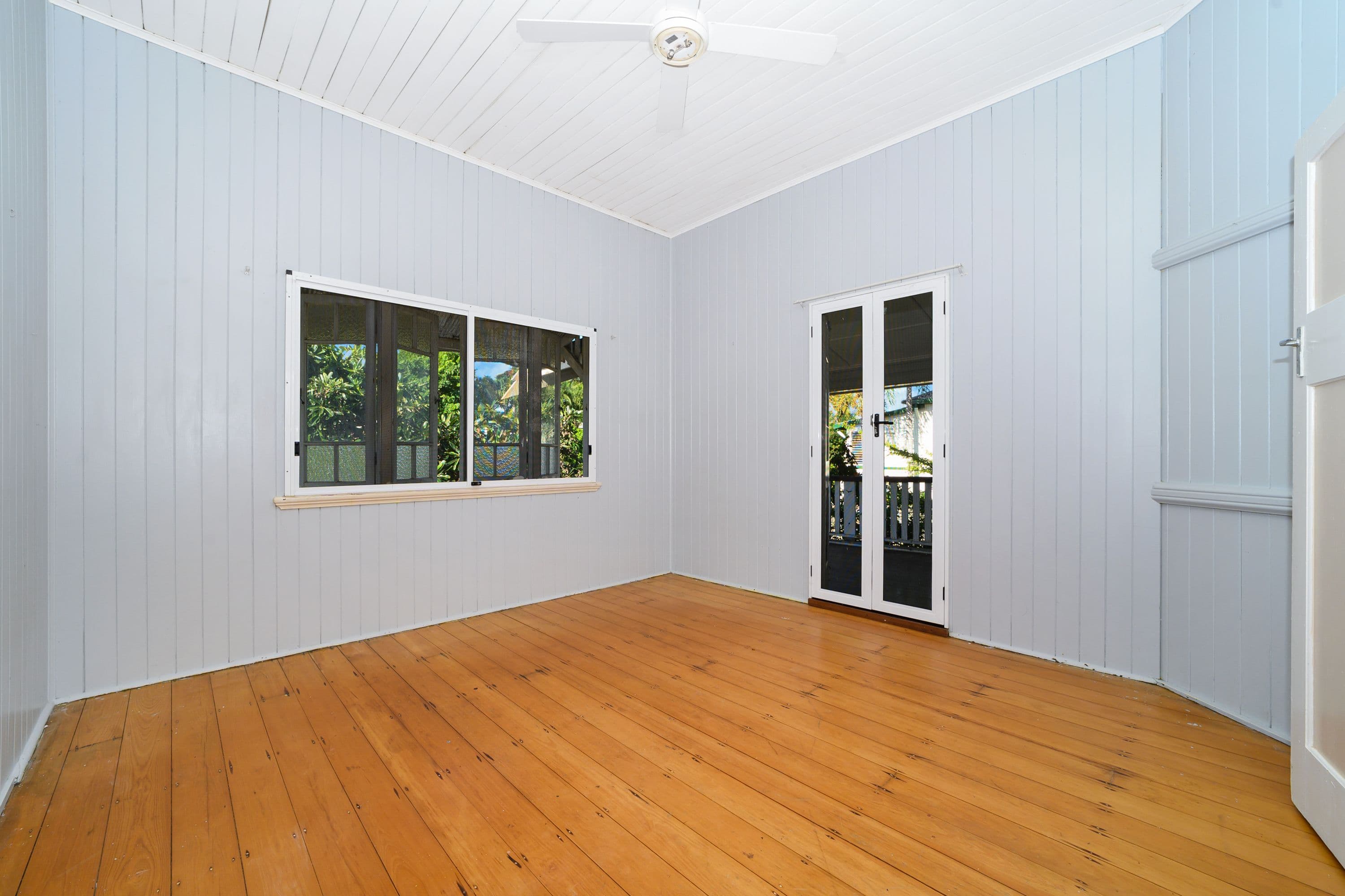 10 Roberts Street, Hermit Park QLD 4812, Hermit Park - Thumbnail 4