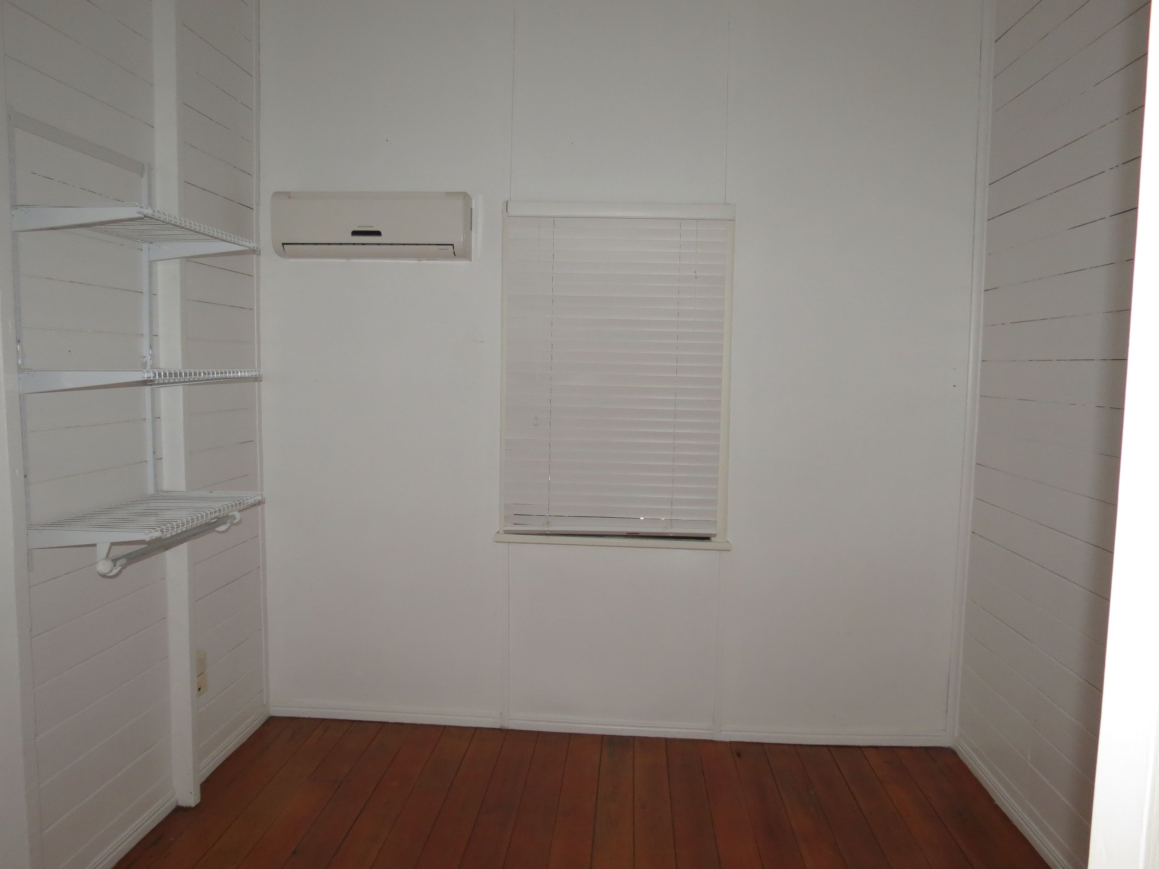 41 Dundas Street, Emerald QLD 4720, Emerald - Thumbnail 7