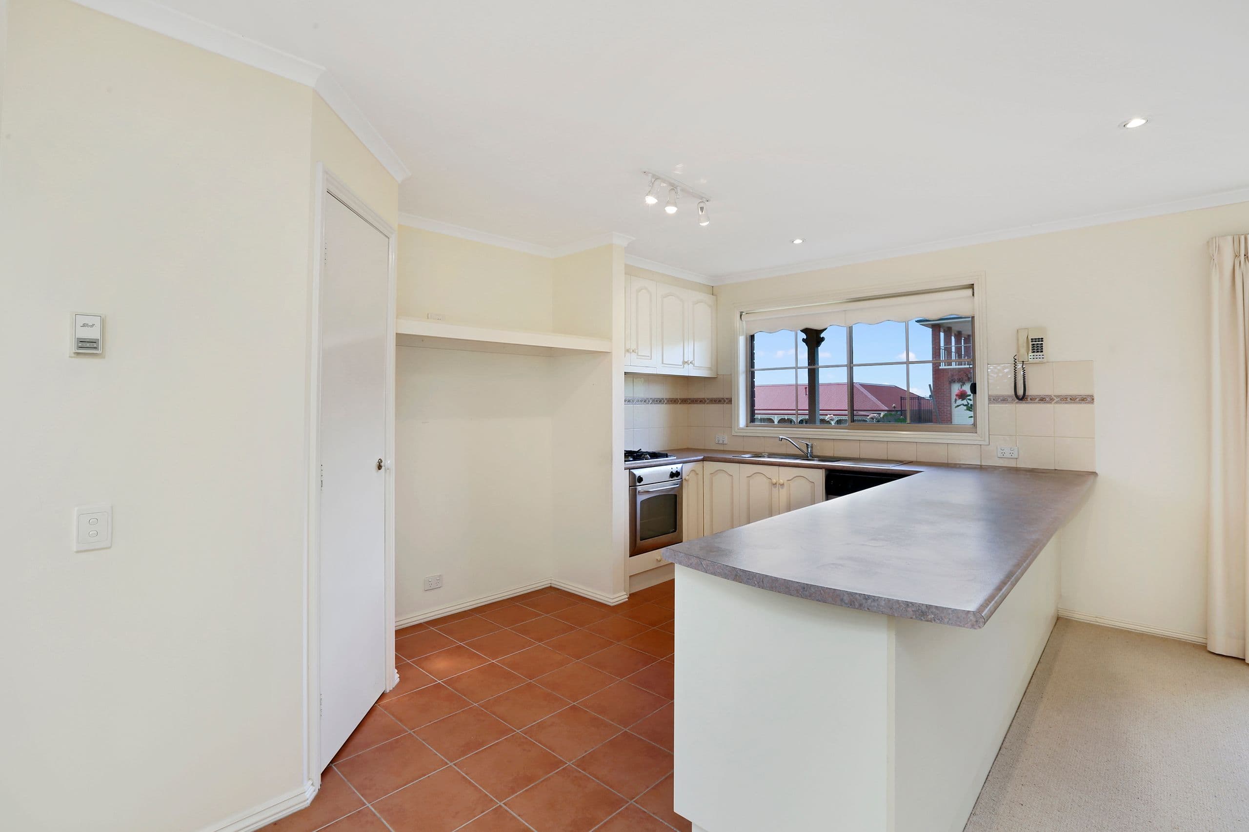 12 Lipizzaner Court, Highton VIC 3216, Highton - Thumbnail 2