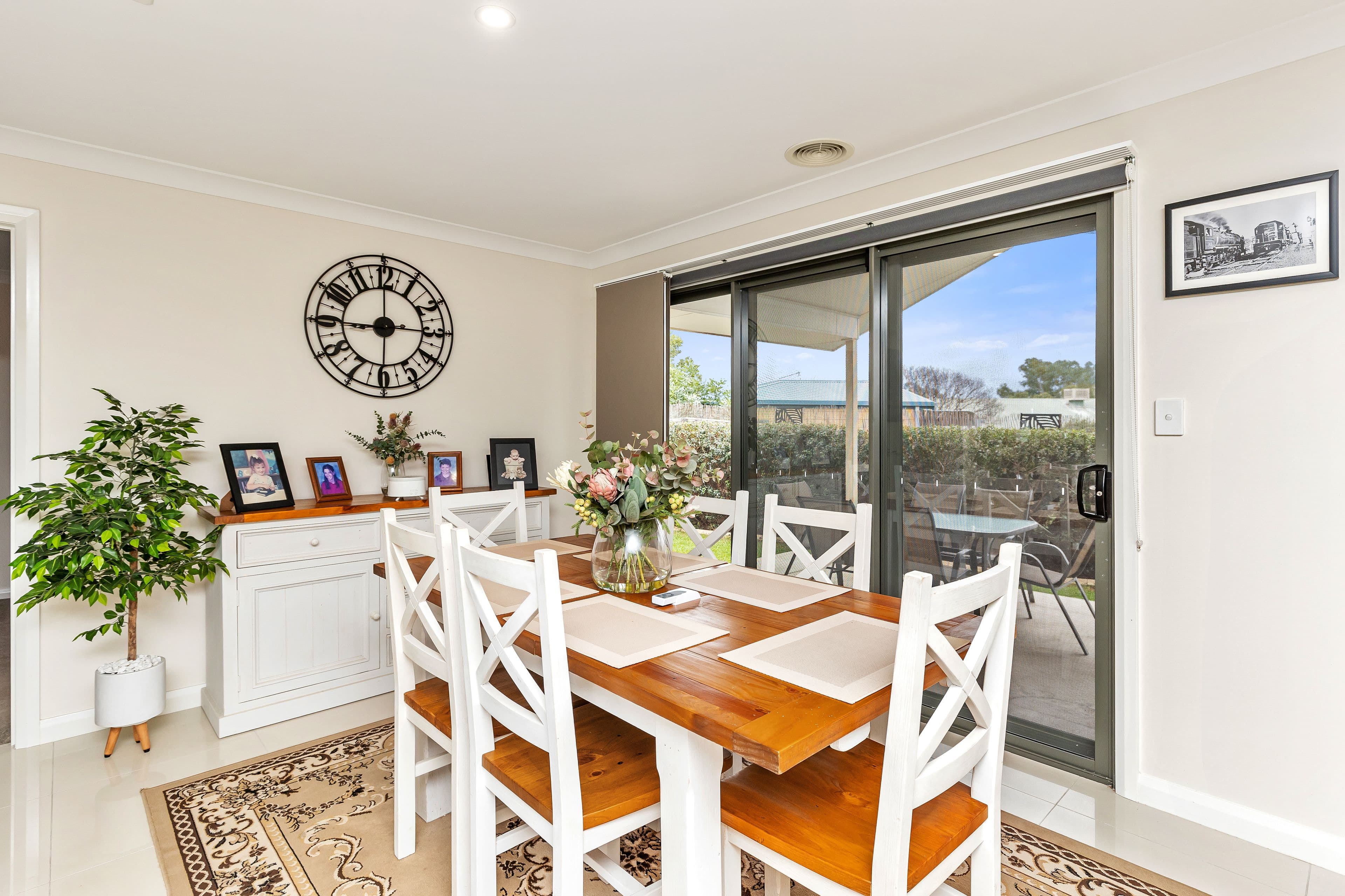 4 John Potts Drive, Junee NSW 2663, Junee - Thumbnail 3