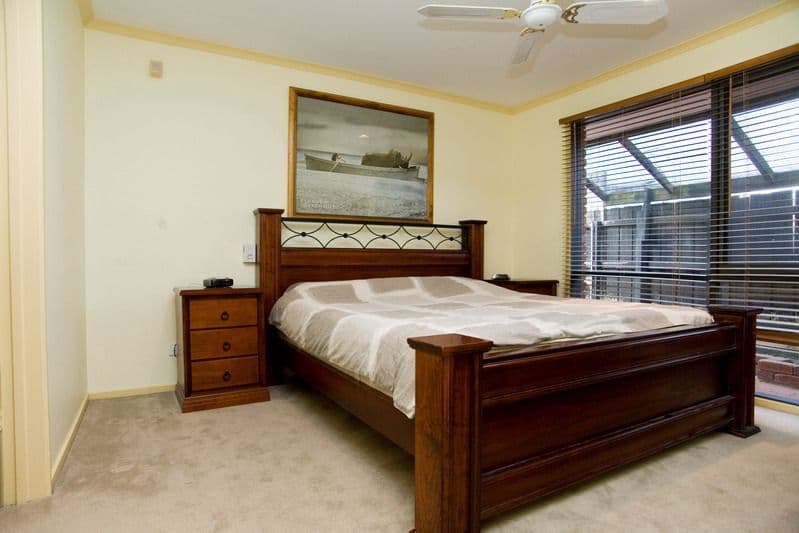 4 Moorhead Drive, MILL PARK VIC 3082, Mill Park - Thumbnail 8