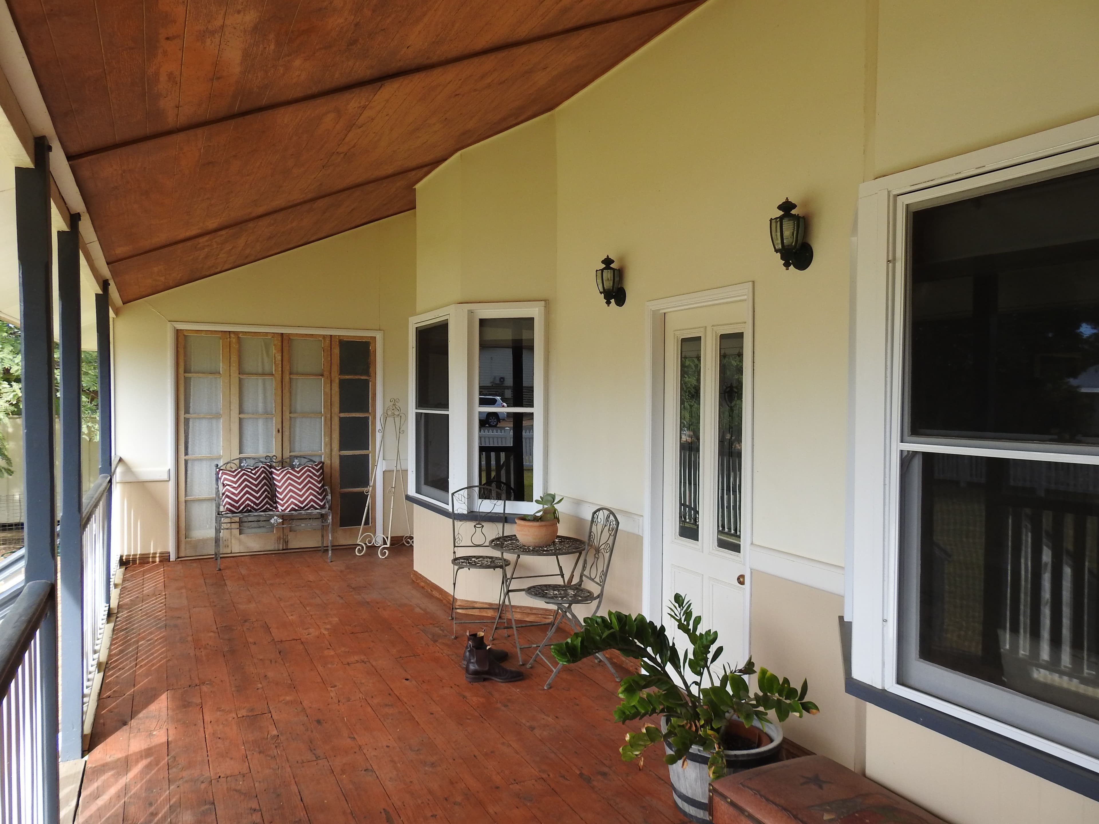 15 Lark Street, Longreach QLD 4730, Longreach - Thumbnail 2