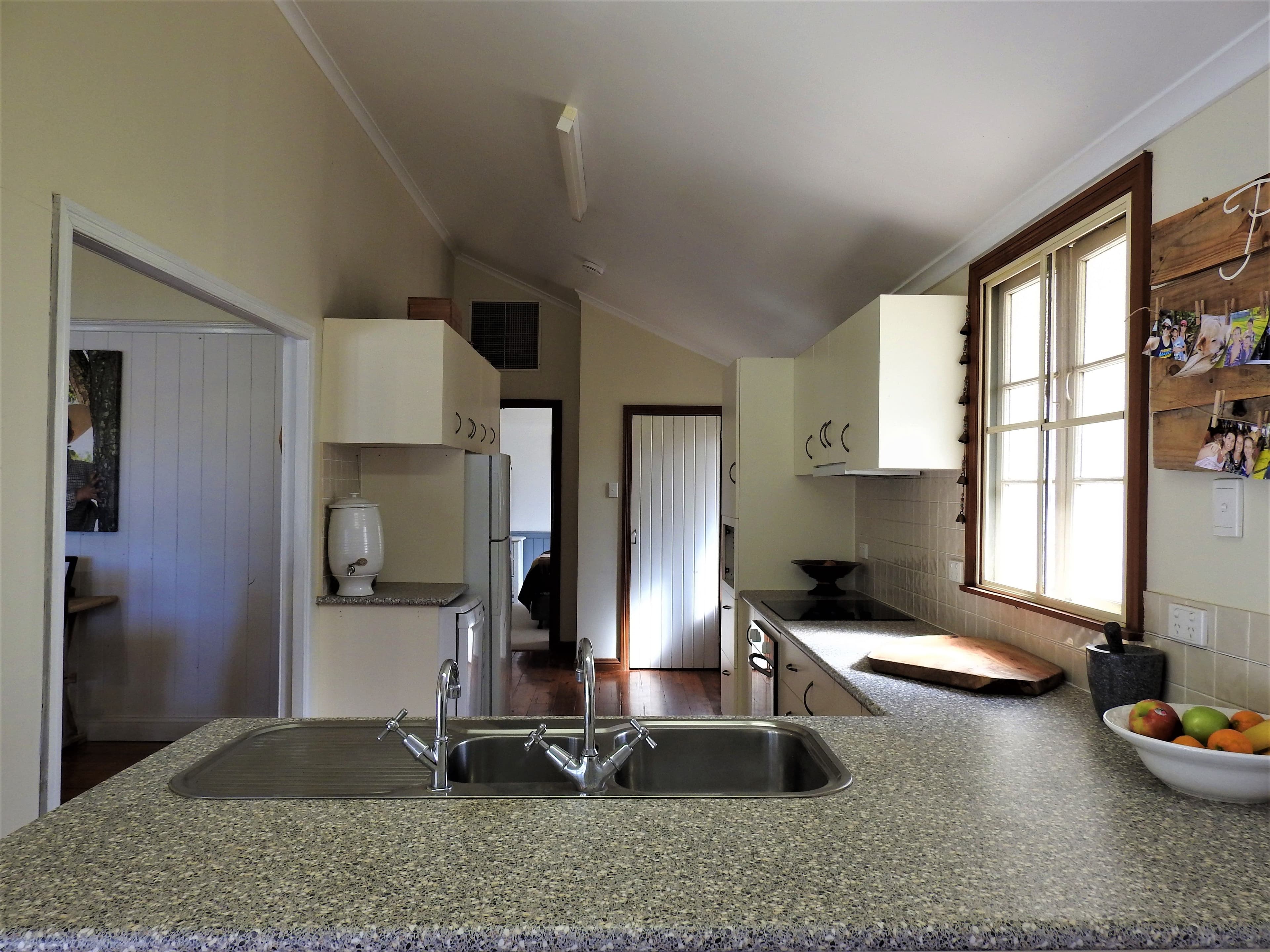 15 Lark Street, Longreach QLD 4730, Longreach - Thumbnail 6