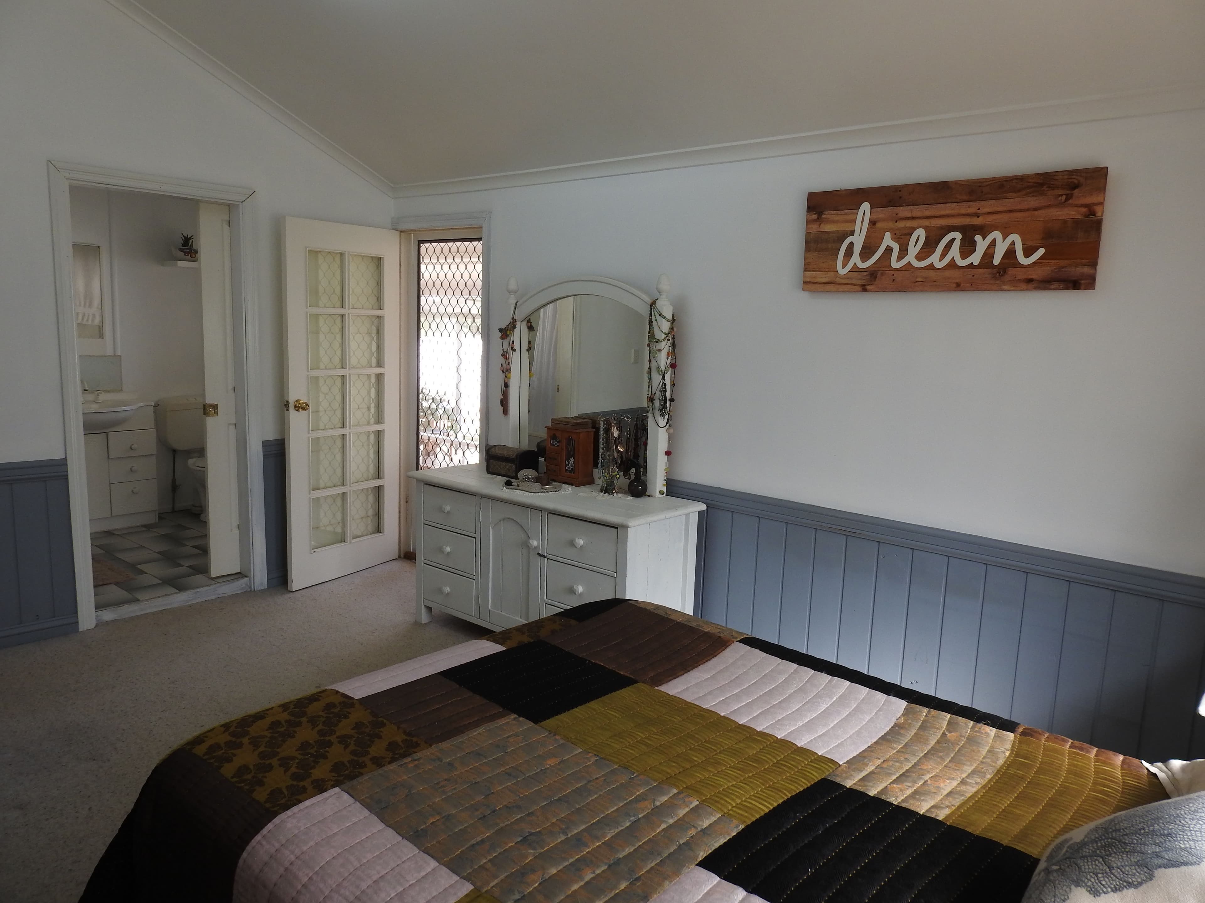 15 Lark Street, Longreach QLD 4730, Longreach - Thumbnail 8
