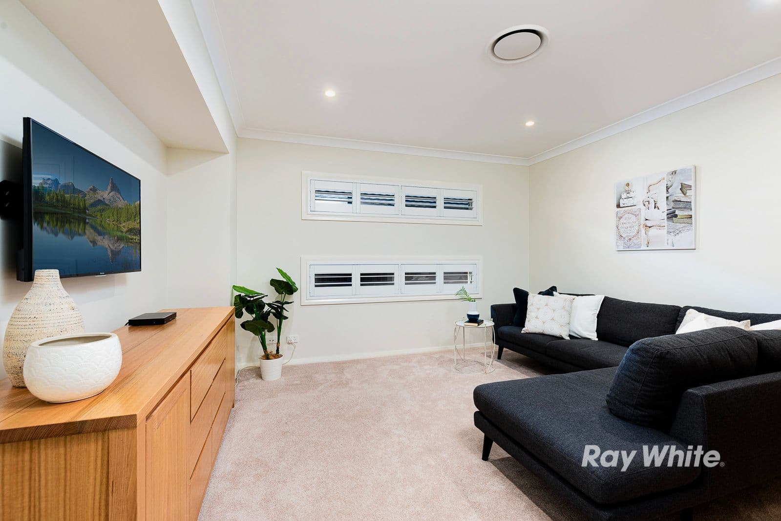 5 Deepwater Circuit, NORTH KELLYVILLE NSW 2155, North Kellyville - Thumbnail 5