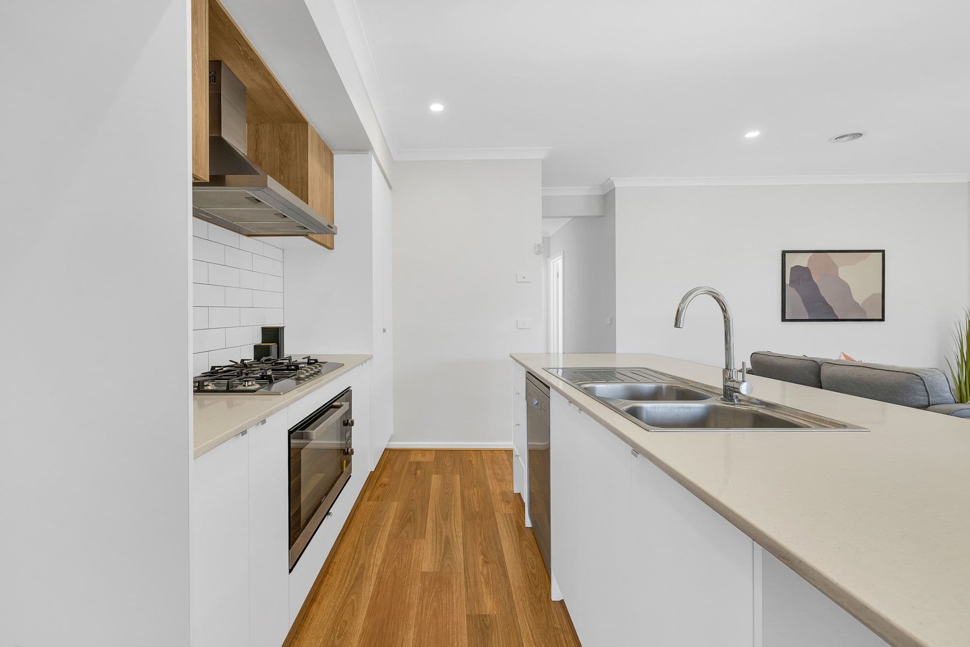 7 Gunnersbury Road, Wyndham Vale VIC 3024, Wyndham Vale - Thumbnail 2