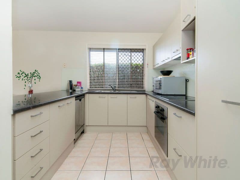 49 Shelduck Place, Calamvale QLD 4116, Calamvale - Thumbnail 4