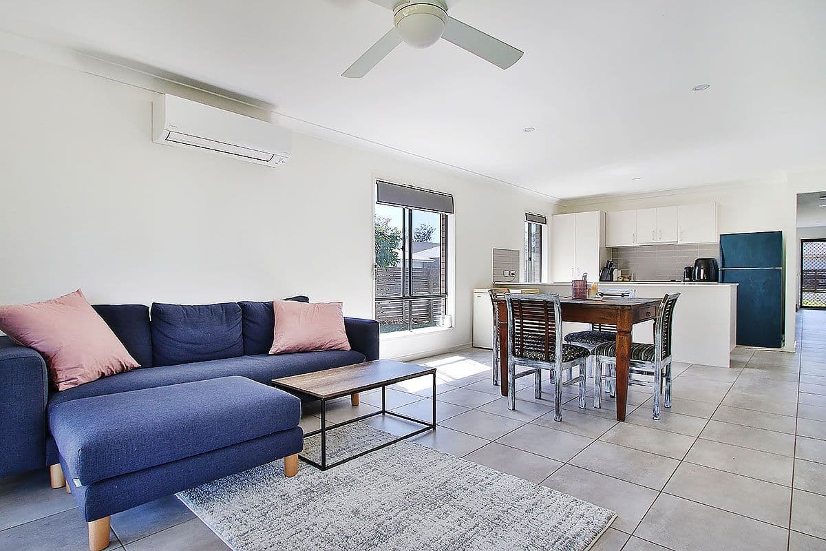 70 Huntingdale Street, Leichhardt QLD 4305, Leichhardt - Thumbnail 2
