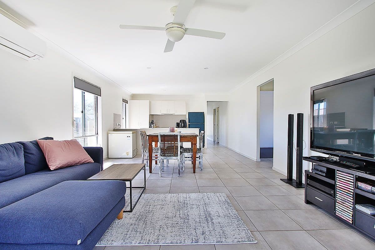 70 Huntingdale Street, Leichhardt QLD 4305, Leichhardt - Thumbnail 3