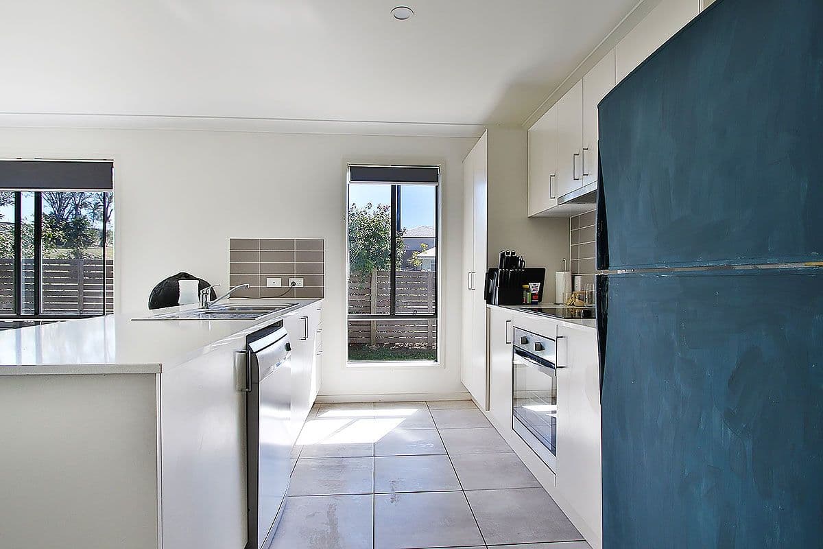 70 Huntingdale Street, Leichhardt QLD 4305, Leichhardt - Thumbnail 4
